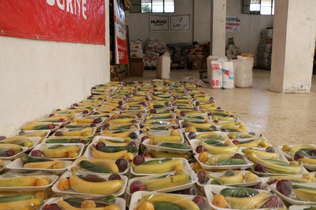 حملة افطار صائم في الداخل ل2100 شخص لمدة ثلاثة ايام