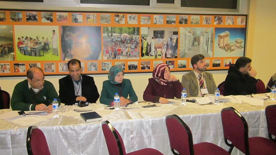 أعضاء جمعية منبر الشام في ندوة لأتحاد منظمات المجتمع المدني في مقر المنبر بـــغازي عــنتاب